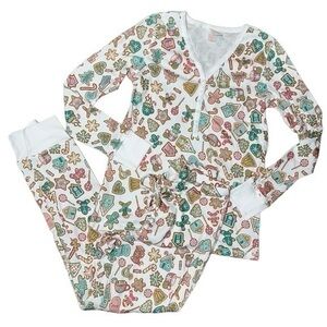 Pink Elephant Women’s Size XS White Gingerbread Print Henley Jogger Pajamas